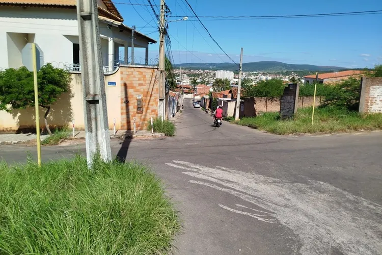 Mudança no sentido da rua Hermes Santos em Brumado