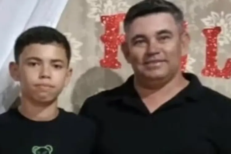 Pai e filho de 13 anos são mortos a tiros enquanto andavam de moto em Caém