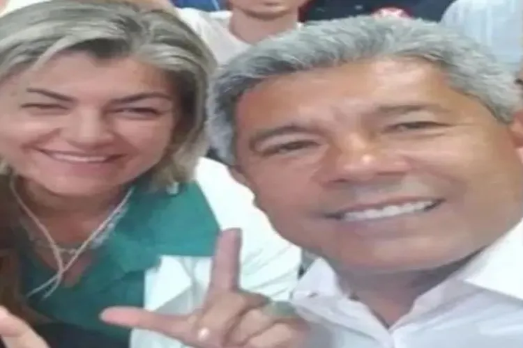 'Soltinha e aliviada', diz mulher que jogou ovo em governador na cidade de Jeremoabo