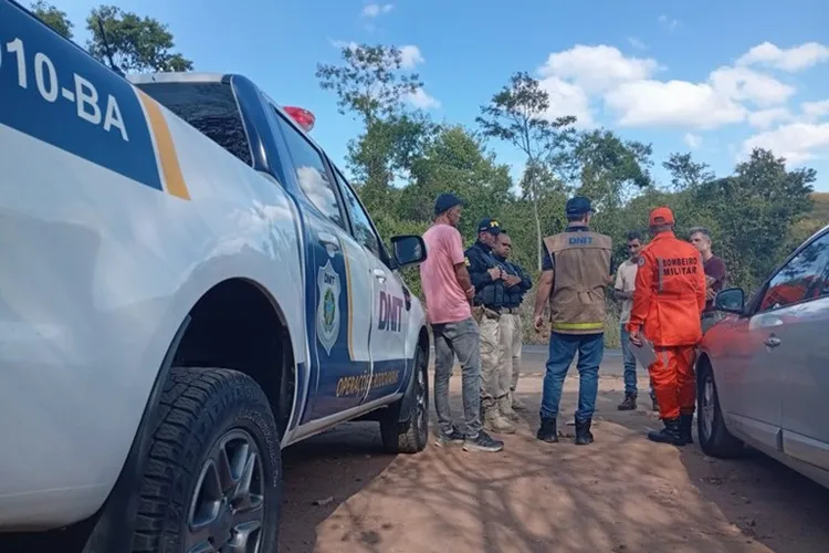 PRF discute intervenções em áreas críticas da BR-242 em Lençóis