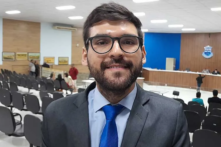 Vereador mais bem votado pela 2ª vez, João Vasconcelos fala de projetos para Brumado 