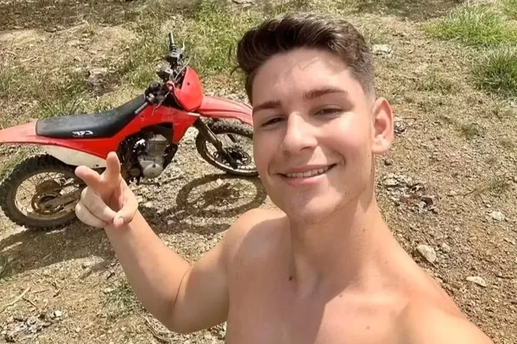 Jovem de 20 anos morre após carro capotar em Potiraguá