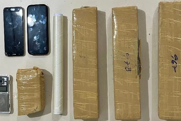 Jovem é preso com 2,5 kg de drogas no Alto Maron em Vitória da Conquista