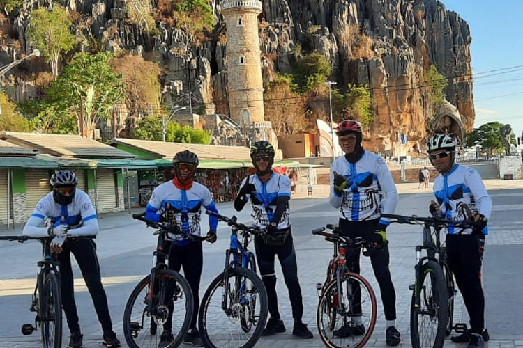 Ciclistas brumadenses fazem romaria de 480 km de ida e volta a Bom Jesus da Lapa