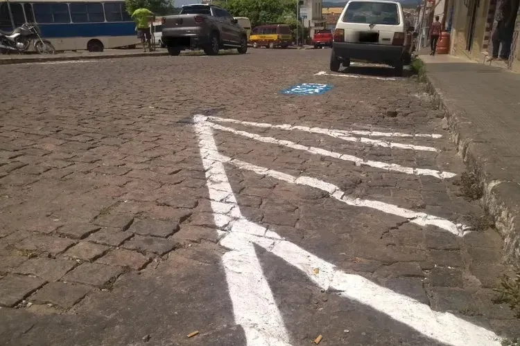 Brumado: Área Azul deixará de cobrar estacionamento para idosos e deficientes