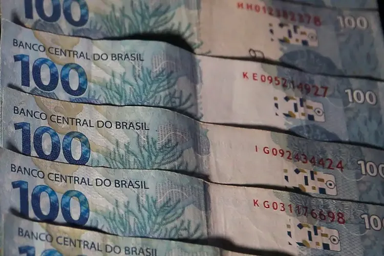 Orçamento de 2025 prevê salário mínimo de R$ 1509