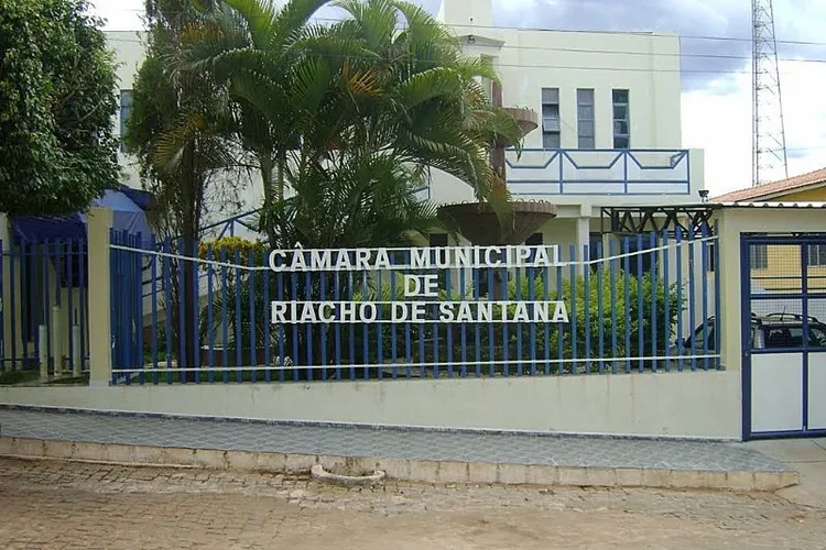 Contas da Câmara de Riacho de Santana são julgadas regulares