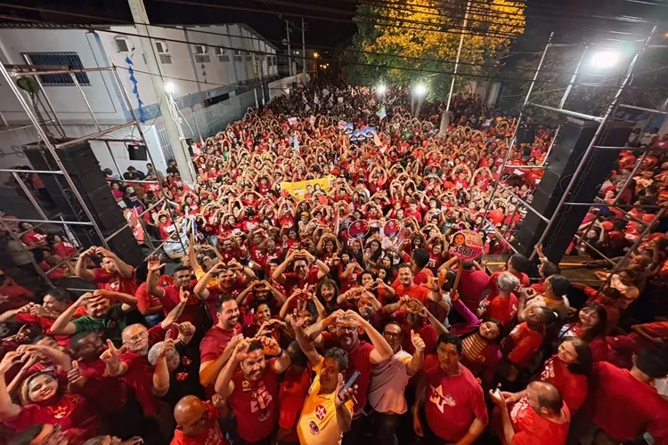 Brumado: Em grande caminhada, Guilherme Bonfim destaca propostas de governo