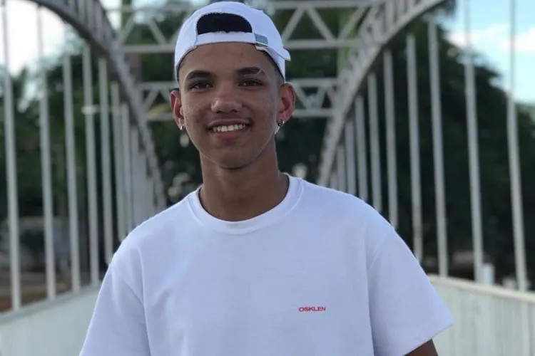 Jovem de 19 anos morre em acidente com motocicleta na BA-617 em Ibiassucê