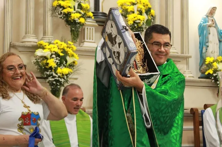 Padre Gilvan celebra 25 anos de sacerdócio com missas em Caculé e Brumado