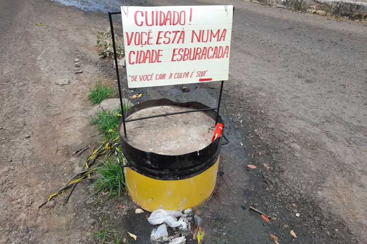 Brumado: Beto Bonelly critica prefeito por deixar cidade esburacada; 'é uma vergonha', disse