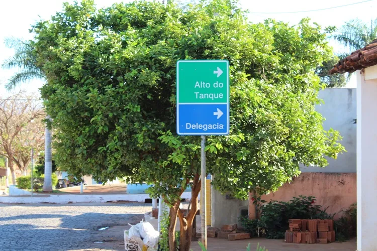 PM recupera veículo com restrição de furto/roubo na cidade de Ibiassucê