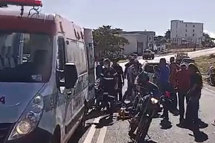 Motociclista sem CNH provoca acidente na Avenida José Neves Teixeira em Guanambi