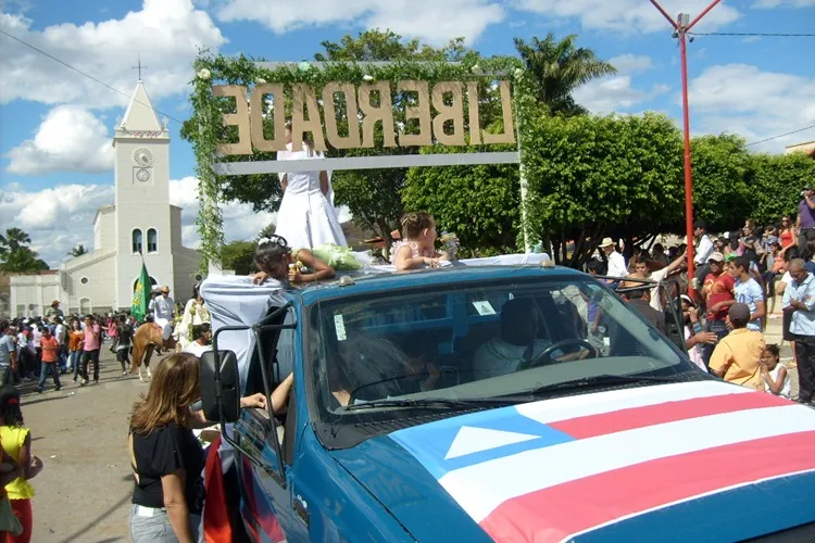 Caetité celebra 201 anos da independência da Bahia