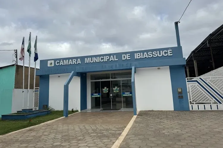 Justiça multa três por pronunciamentos eleitorais na Câmara Municipal de Ibiassucê