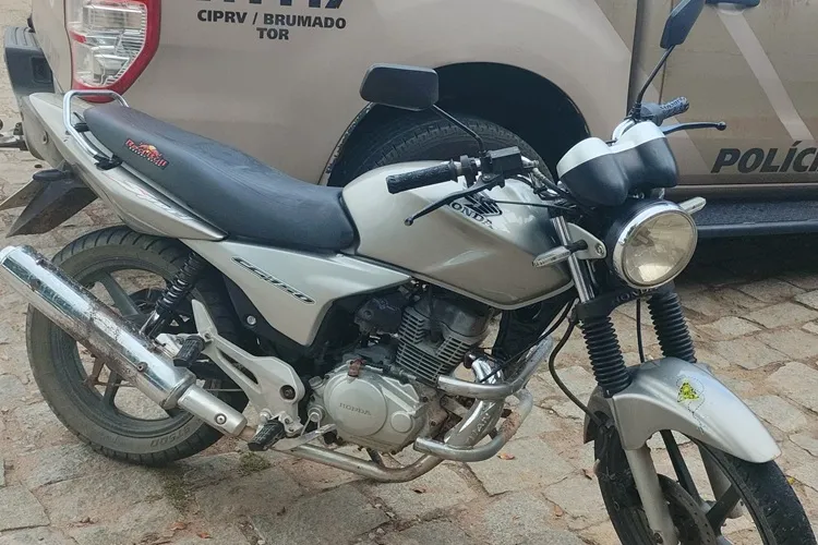 2ª CIPRv recupera motocicleta roubada em Tanhaçu