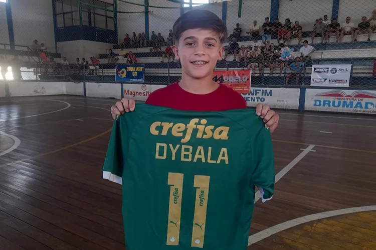 No Palmeiras, brumadense João Dybala fala de suas expectativas no futebol