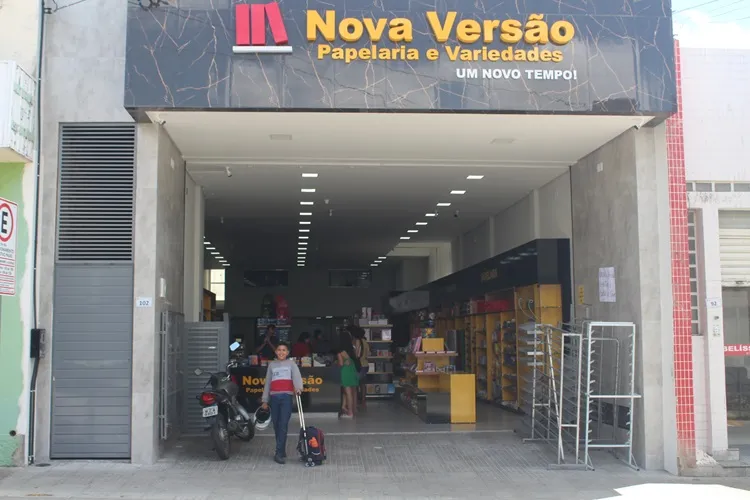 Nova Versão Papelaria apresenta novo conceito no segmento em Brumado