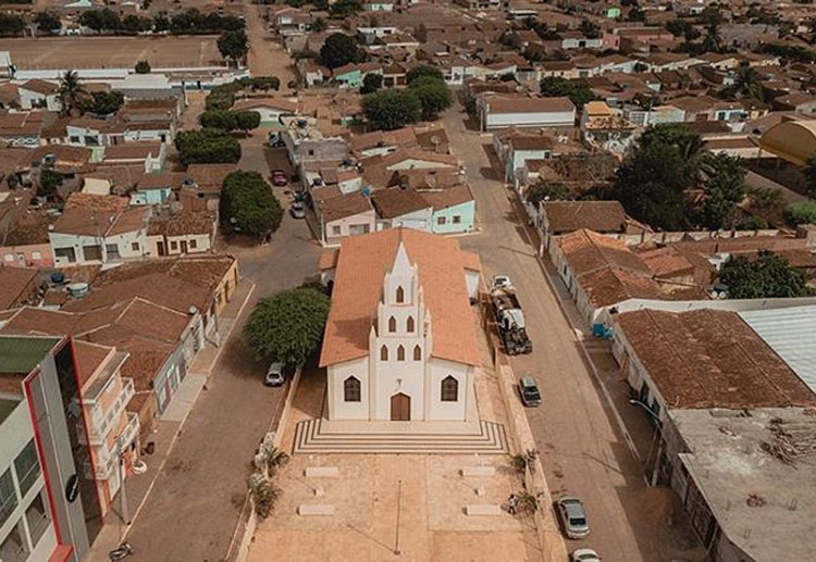 Jovem de 22 anos é morta com tiro de espingarda pelo companheiro no norte da Bahia