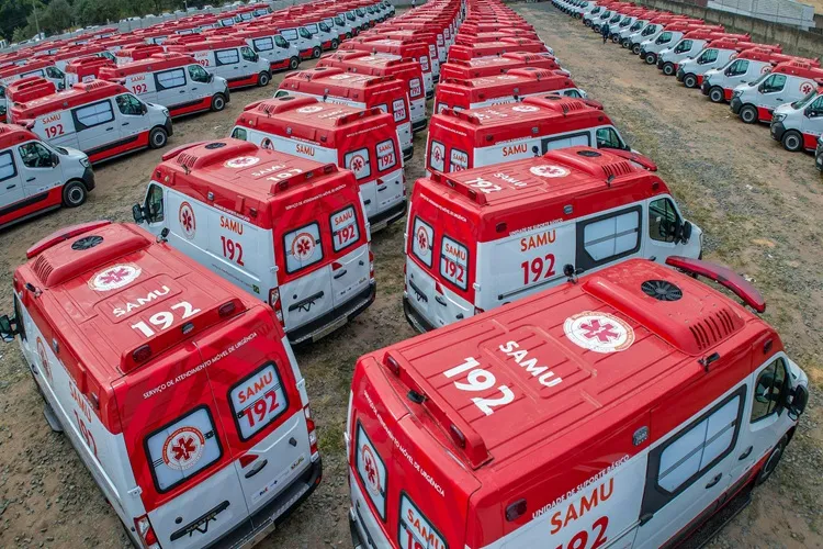 Caturama e Dom Basílio recebem novas ambulâncias do Samu 192