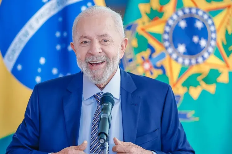 Lula diz que governo fará bloqueios de gastos 'sempre que precisar'