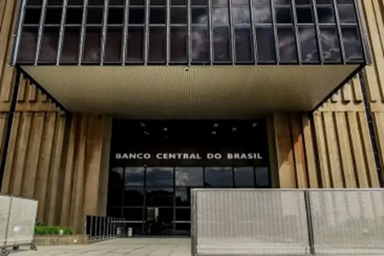 Mercado financeiro eleva previsão da inflação de 5,08% para 5,5%