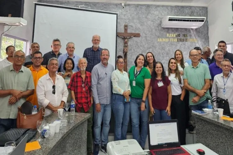 Paramirim discute impactos ambientais dos efluentes em comunidades ribeirinhas