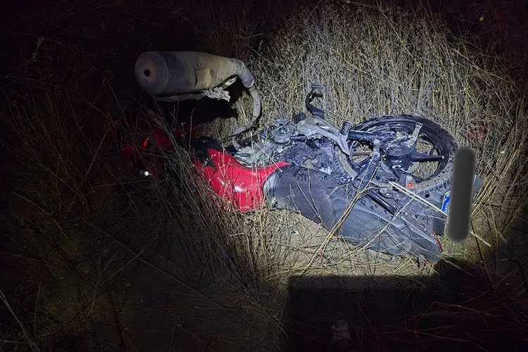 Colisão entre carro da Câmara de Brumado e moto ceifa vida de jovem de 20 anos