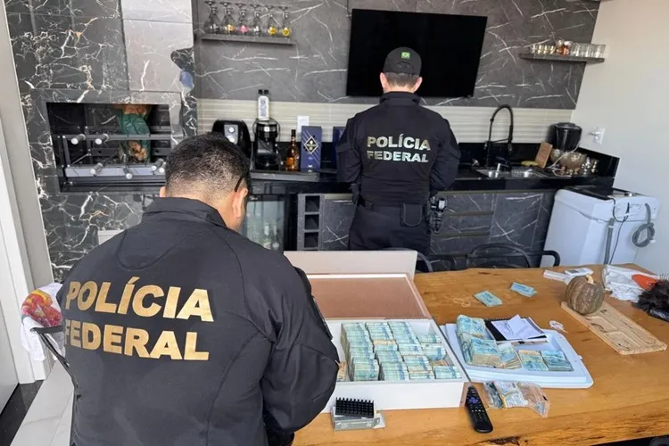 PF faz operação contra organização criminosa de tráfico de drogas na Bahia