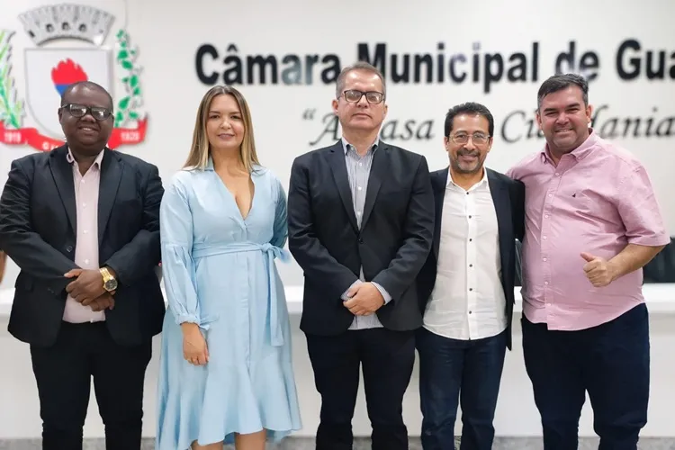 Presidente da Câmara Municipal de Guanambi empossa três suplentes