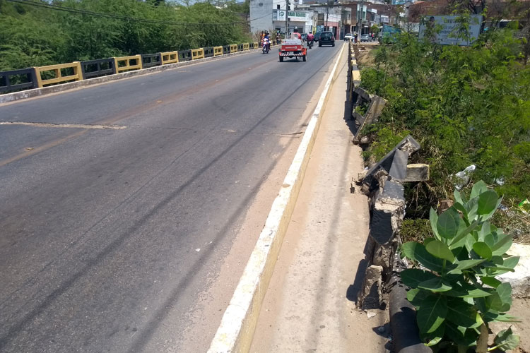 Brumado: Vereador Beto Bonelly cobra reforma da ponte na Avenida Coronel Santos