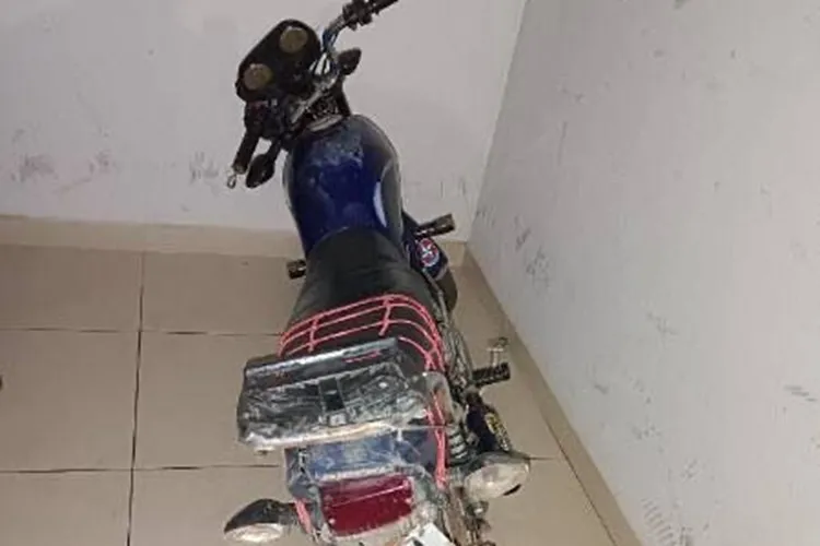 Motocicleta com adulteração de sinal identificador é apreendida em Mortugaba