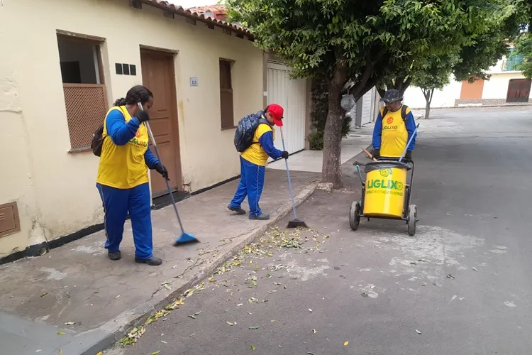 Mutirão de limpeza marca início do mandato de Fabrício Abrantes em Brumado