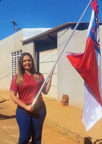 Guanambi: Candidata descumpre lei e participa de evento promovido pela prefeitura