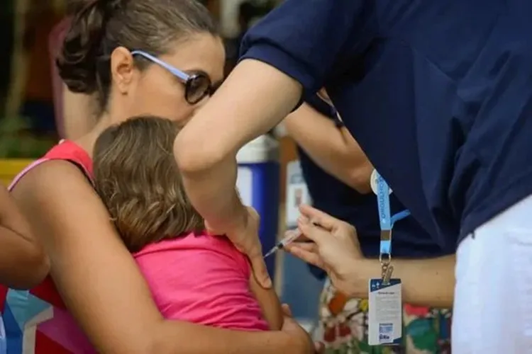Brasil deixa lista dos 20 países com mais crianças não vacinadas