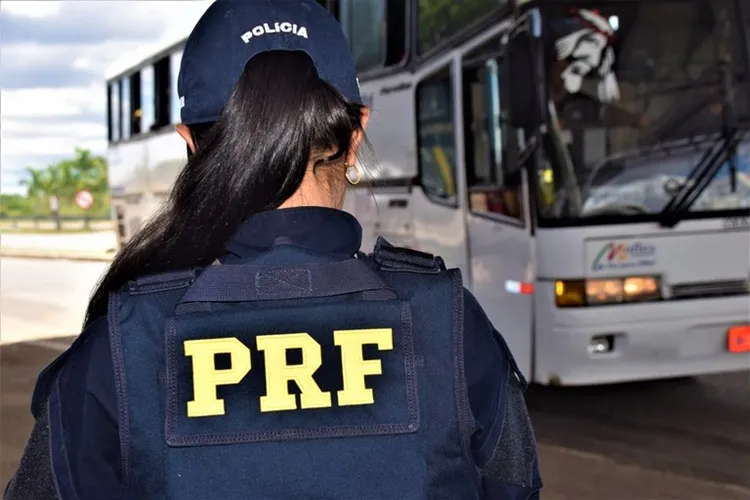 Vitória da Conquista: PRF deflagra Operação Viagem com Educação na BR-116