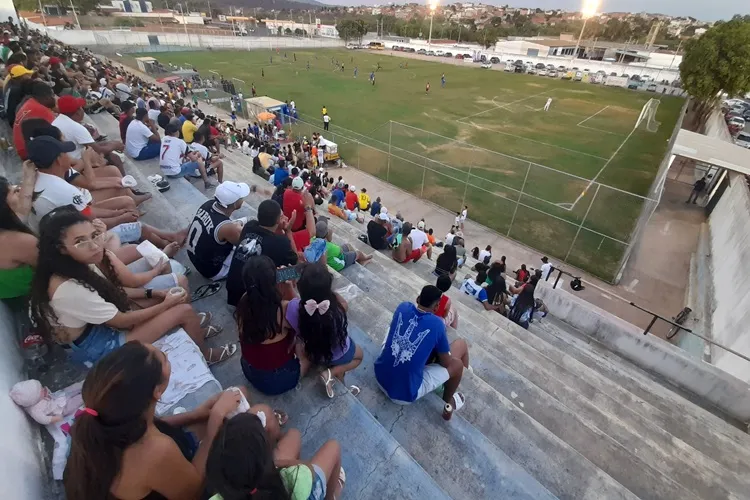 Brumado: Presidente da LBF paga despesas de campeonato com corridas de mototáxi