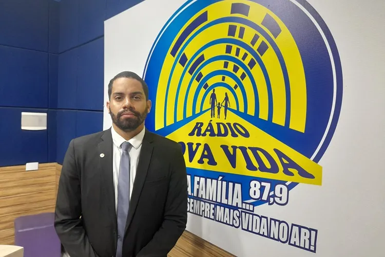 Brumado: Após destempero de assessor, candidato abandona entrevista na Nova Vida FM