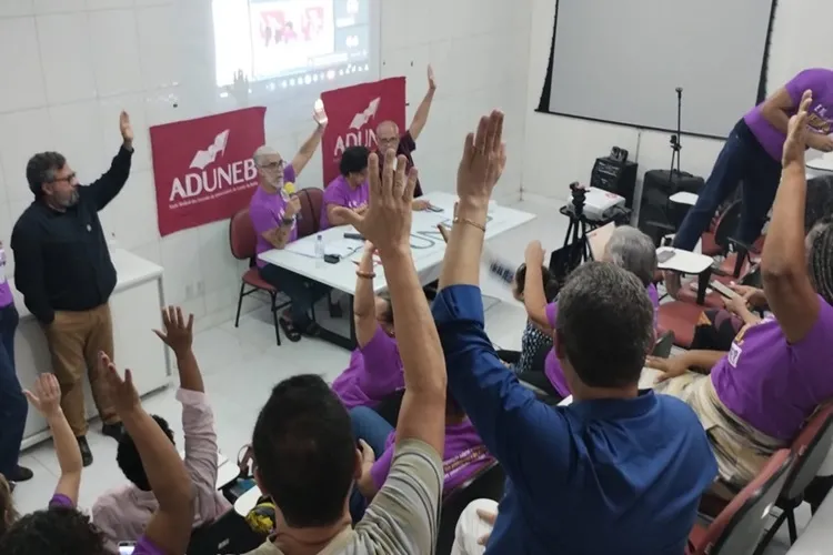 Professores da Uneb vão paralisar atividades no dia 11 de setembro