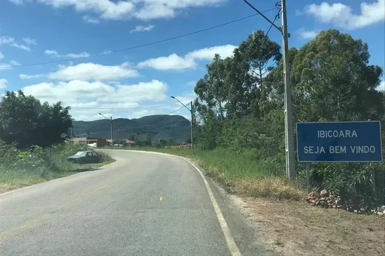 Jovem é alvejado e morto em restaurante no Distrito de Cascavel em Ibicoara