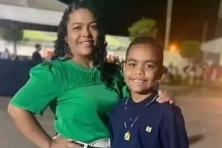Mãe e filho morrem após acidente na BA-210 no norte da Bahia