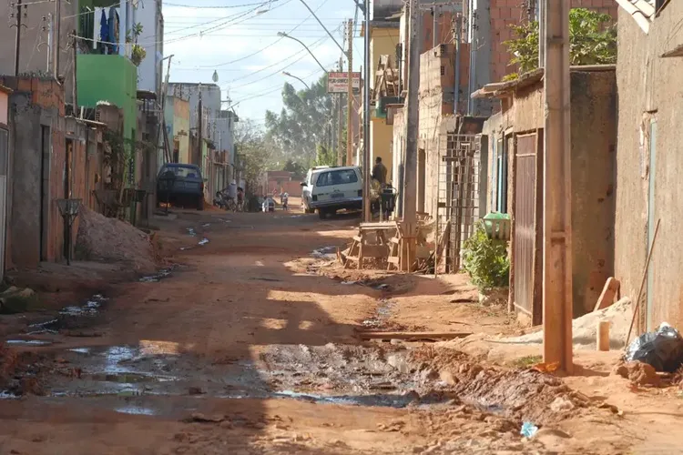 Brasil reduz número de crianças e jovens abaixo da linha da pobreza