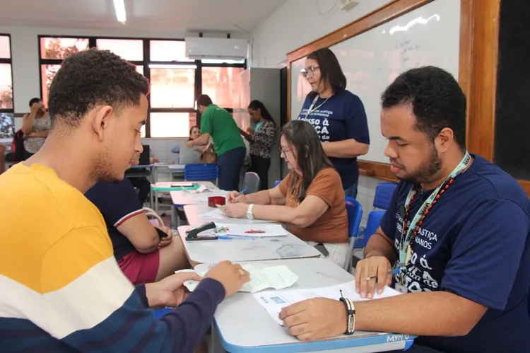 1.800 atendimentos são realizados na Caravana de Direitos Humanos em Brumado