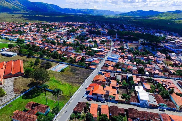 Homem é preso por tentativa de feminicídio em Itambé