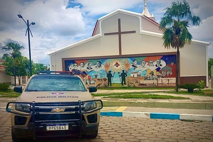 Tanque Novo: Homem é detido por desobediência e lesão corporal contra PMs