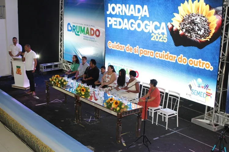 Brumado: Jornada Pedagógica 2025 destaca 'Cuidar de si para cuidar dos outros'