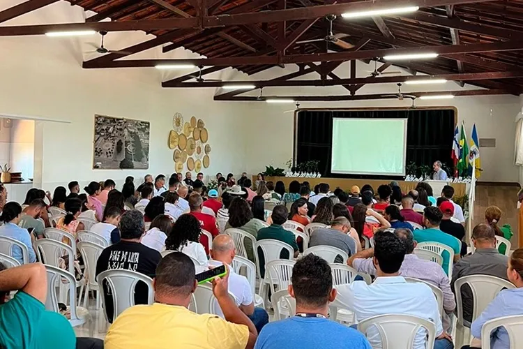 1ª Conferência do Meio Ambiente da Bacia do Paramirim é realizada em Dom Basílio