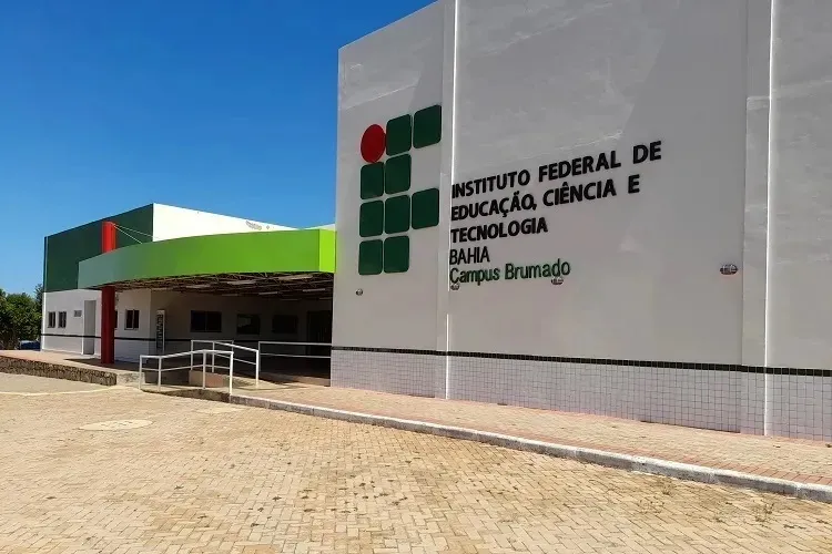 Ifba promoveu exposição com amostra mineral em Brumado