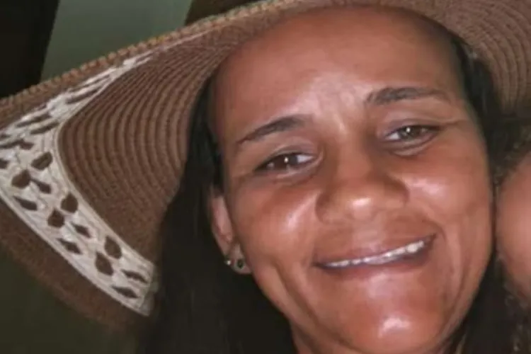 Eunápolis: Mulher de 32 anos é morta a facadas e marido é o principal suspeito do crime