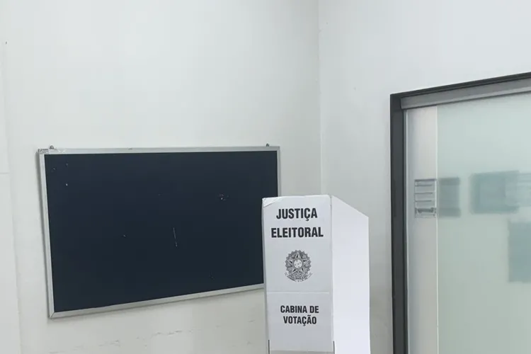 Urnas são distribuídas para os locais de votação em Brumado, Aracatu e Malhada de Pedras